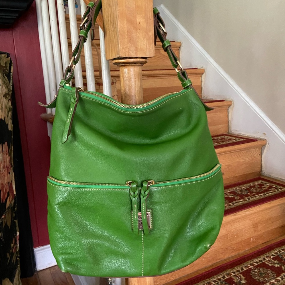 Dooney & Bourke bag